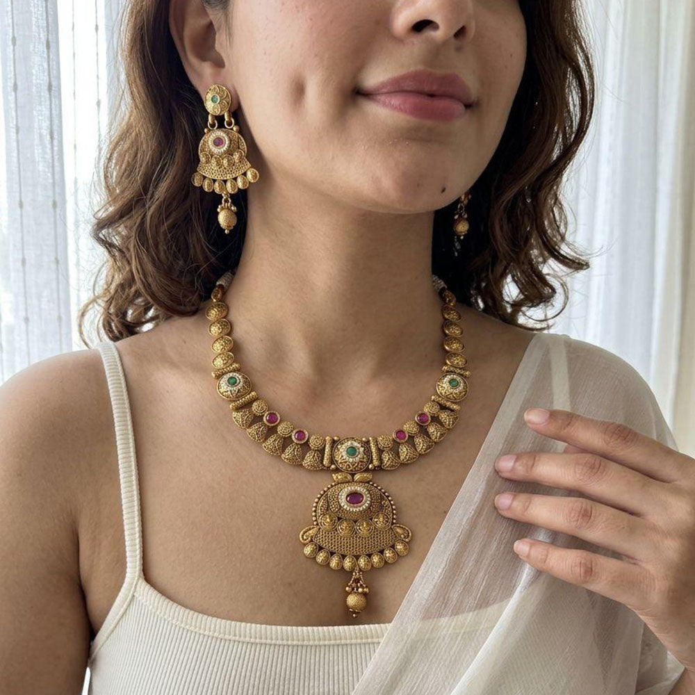 Jewel Addiction Glamorous Pota Stone And Pearl Necklace Set