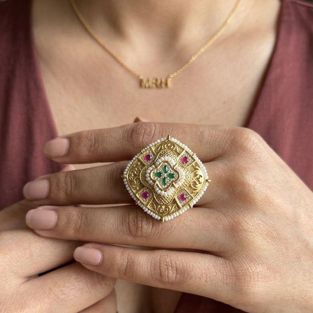 Jewel Addiction Glam Shine Pota Stone And Pearl Designer Finger Ring