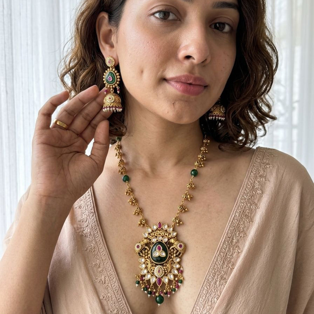 Jewel Addiction Premium Pota Stone And Pearl Necklace Set