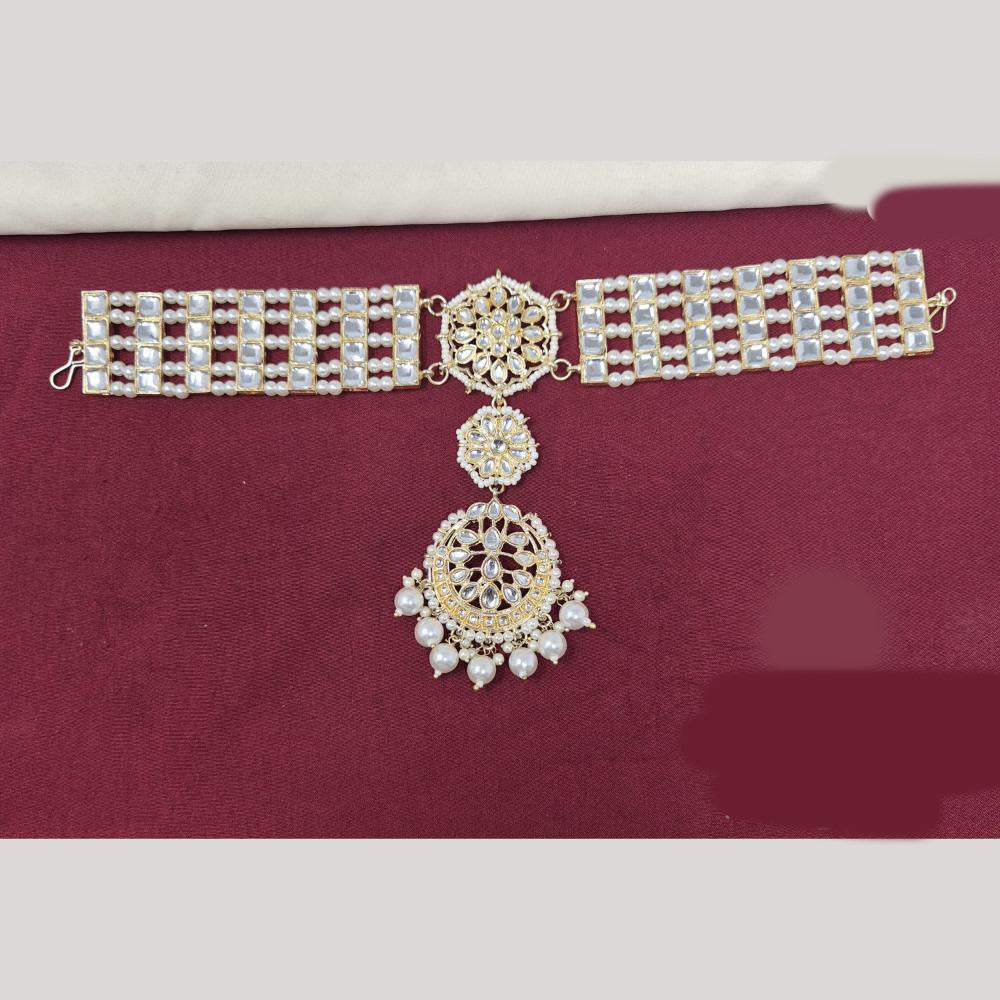 JCM Gold Plated Kundan Stone And Pearls Maangtikka With Sheshphool