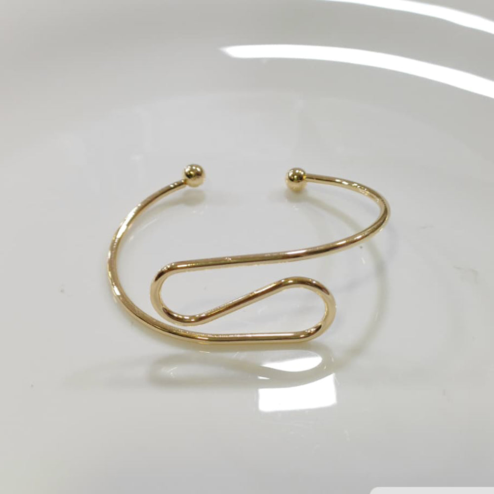 Tarohi Jewels Gold Plated Fancy Openable Bracelet