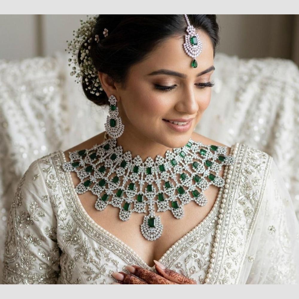 Aamrapali Elegant American Daimond Choker Necklace Set