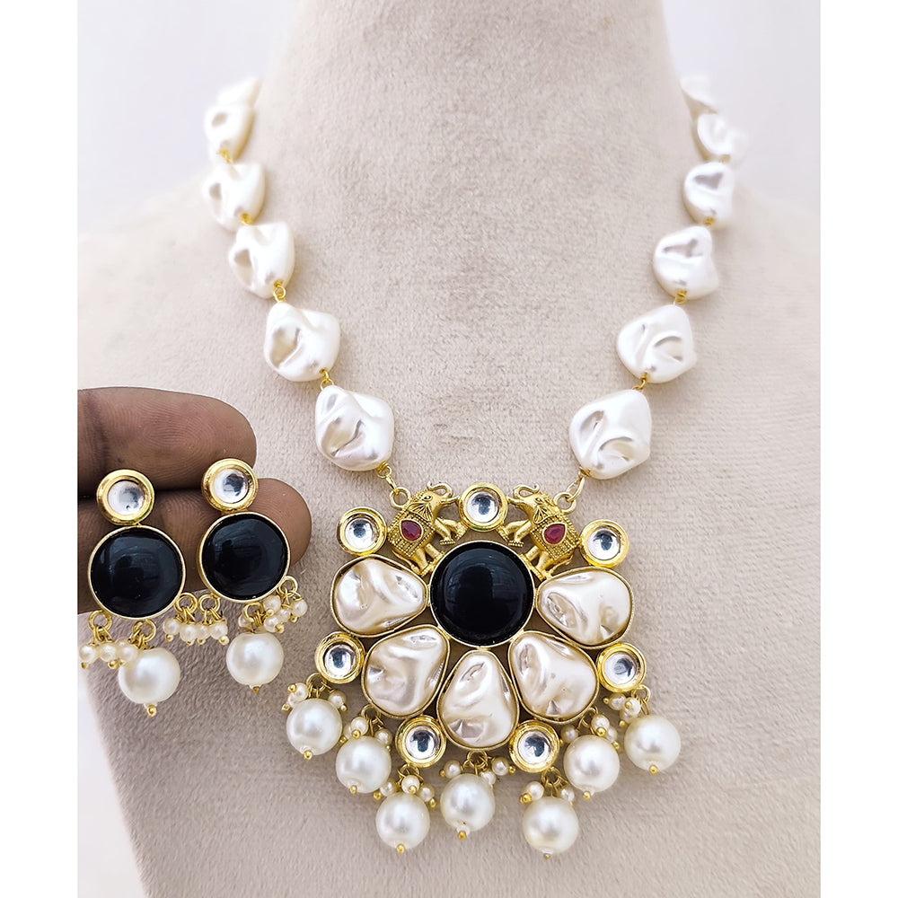 Marudhar Creations Heritage Matte Finish Pota Stone And Mother Of Pearls Necklace Set