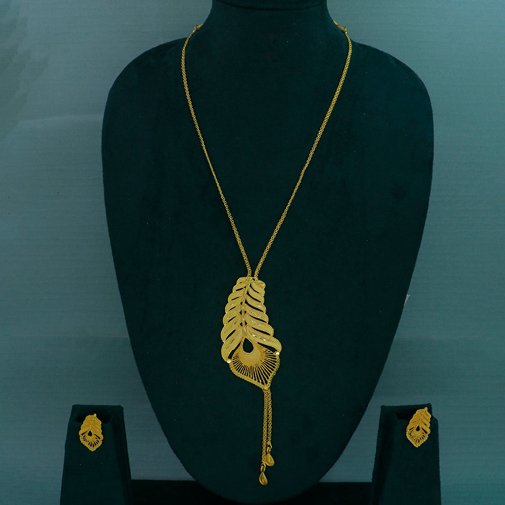 Mahavir Dye Gold Plated Designer Chain Pendant Set