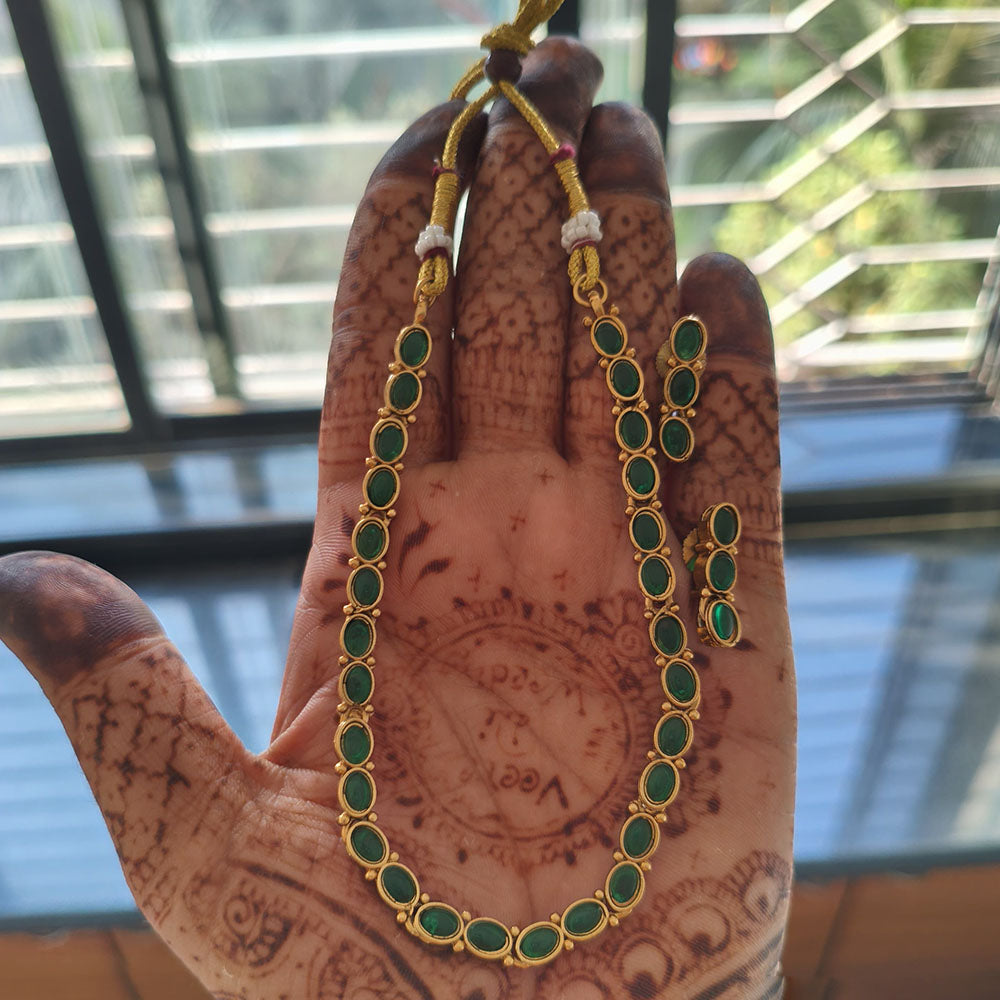 Joyful Jewel Art Matte Gold Plated Pota Stone Necklace Set