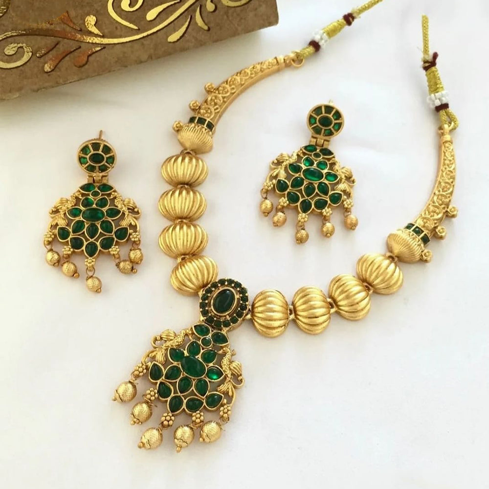 Joyful Jewel Art Matte Gold Plated Pota Stone Necklace Set