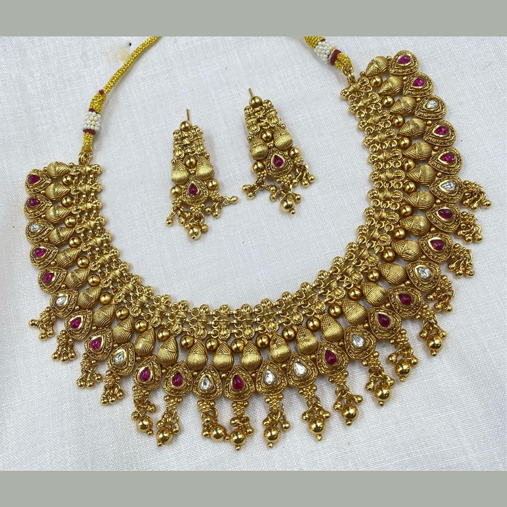 Amoliya Jewels Gold Plated Pota Stone And Pearls Necklace Set