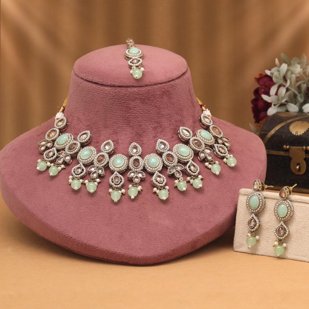 Maharani Jewels Pota Stone and Crystals With Mangtikka Necklace Set