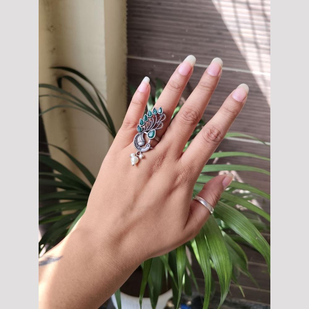 Maharani Jewels Vintage Oxidised Pota Stone And Pearl Designer Ring