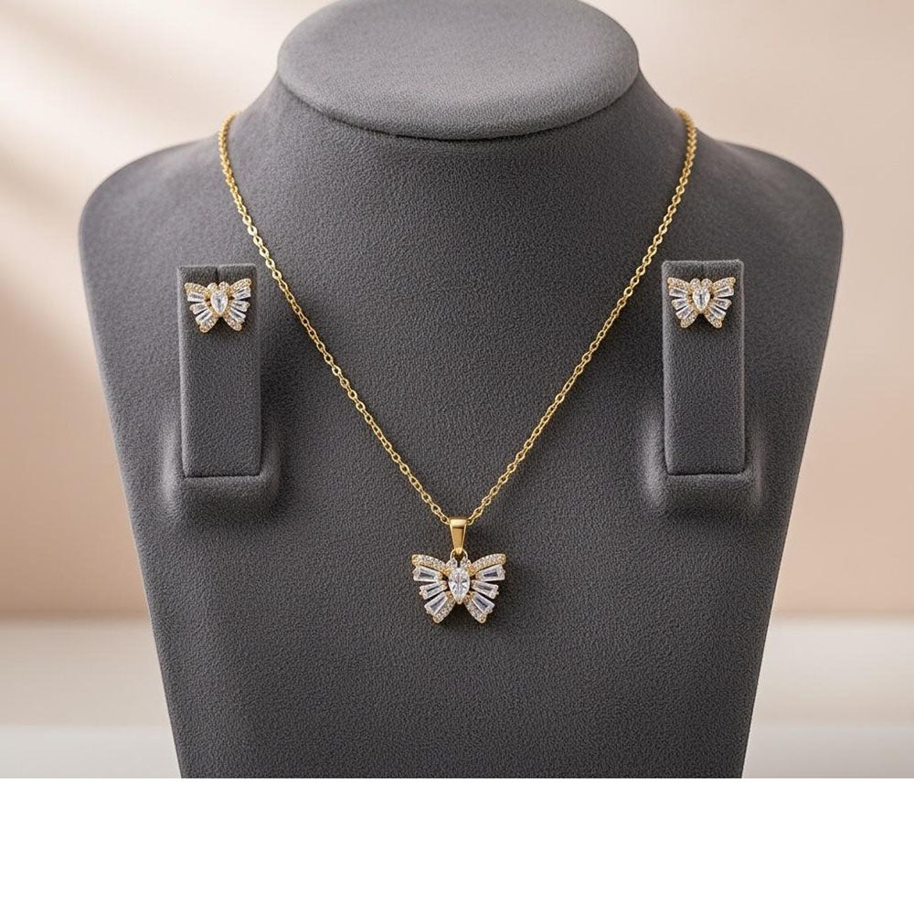 VM Imitation Premium Sparkling Crystal Stone Pendant Set