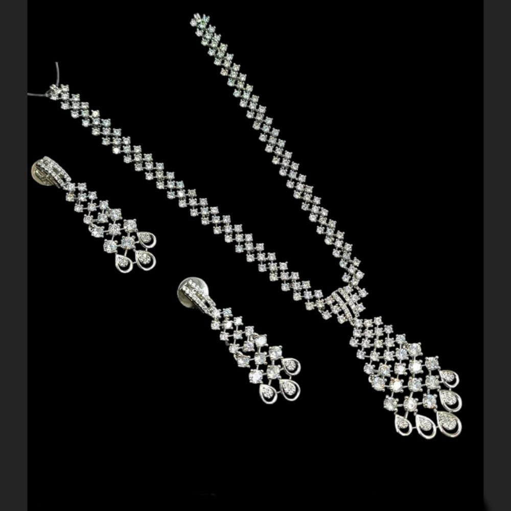 NAFJ Elegant Silver Plated Austrian Stone Necklace Set