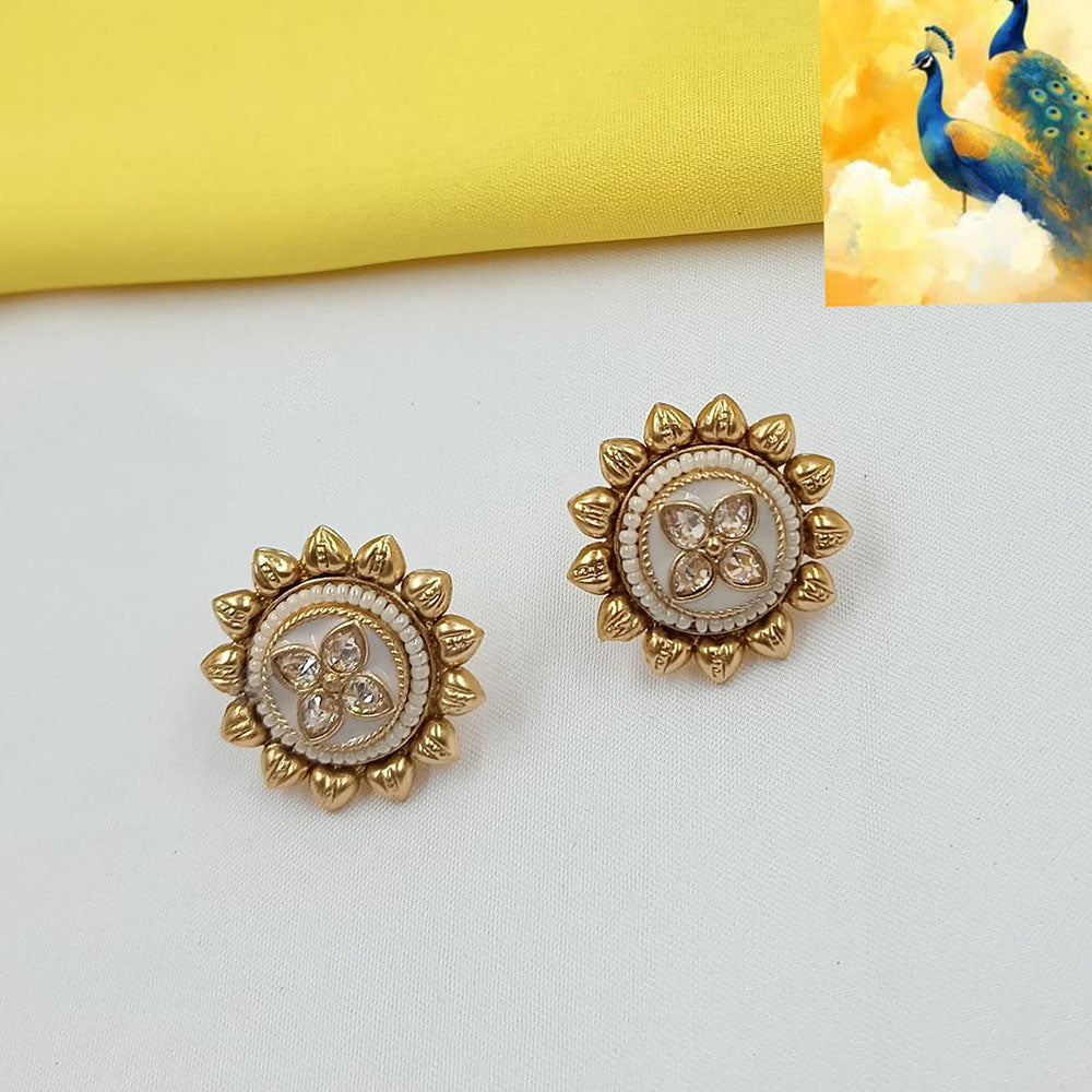 NAFJ Elegant Pota Stone And Pearl Stud Earrings