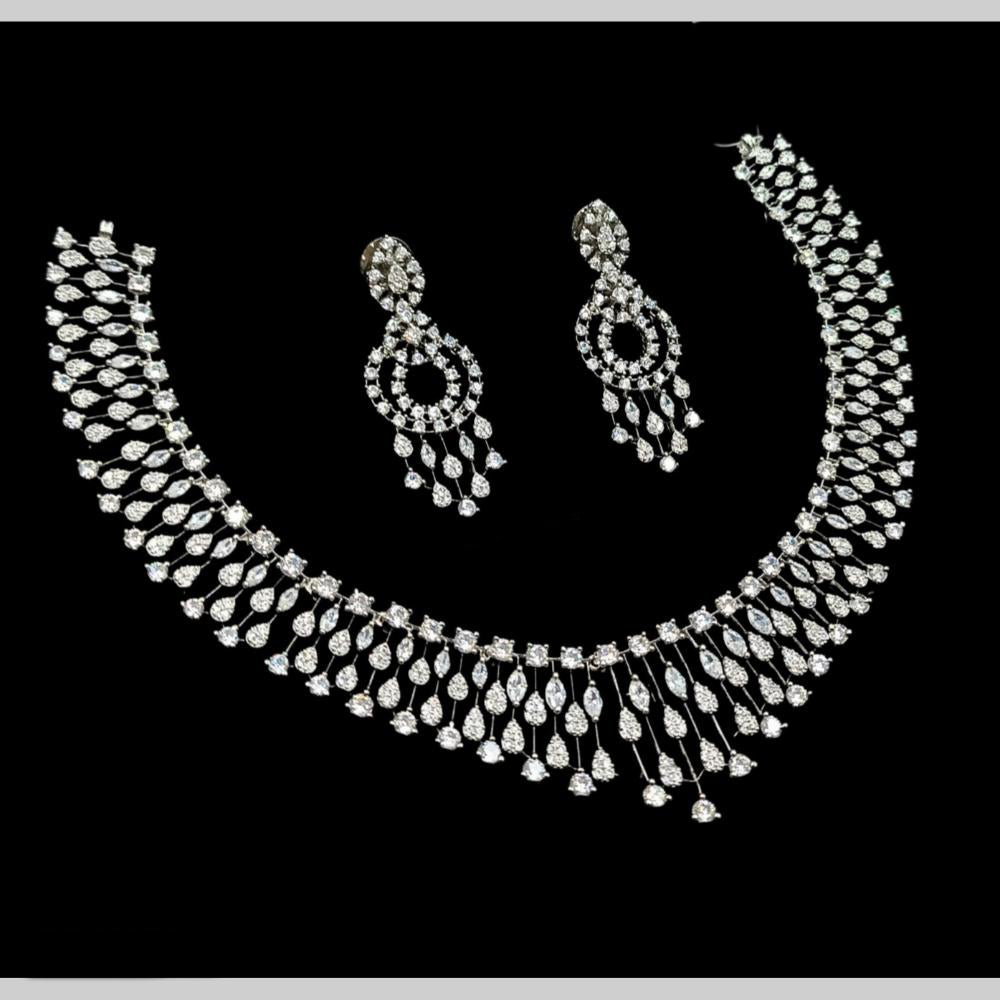 NAFJ Glamorous Crystal Stone And Austrian Stone Designer Necklace Set