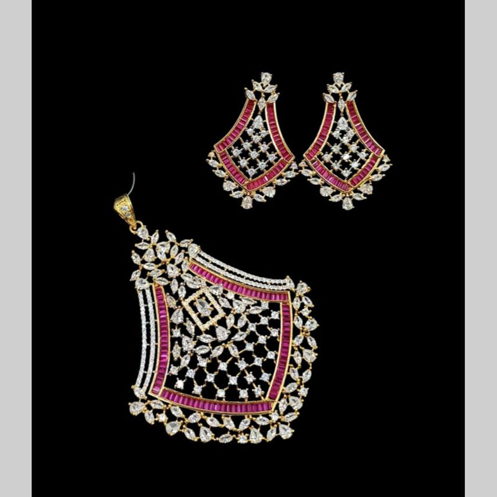 NAFJ Glamorous Crystal Stone And Austrian Stone Designer Necklace Set