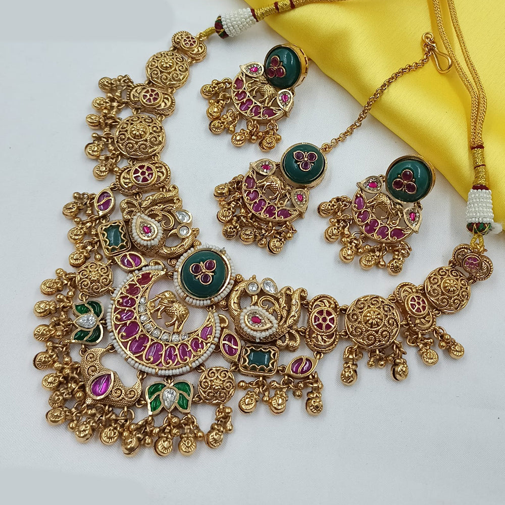 NAFJ Elegant Pota Stone And Pearl Necklace Set