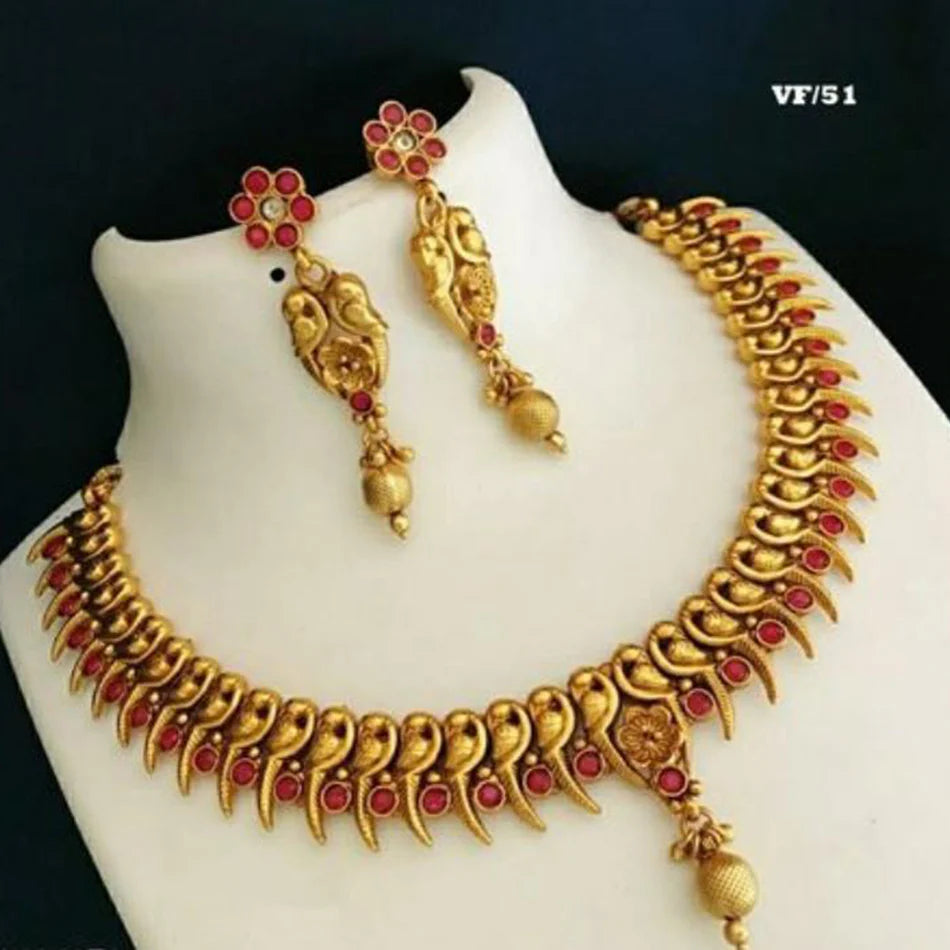 Darshana Jewels Exclusive Pota Stone And Pearl Necklace Set