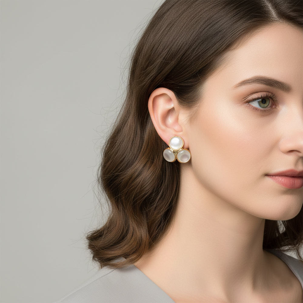 Urthn Classic Monalisa White Stone Cluster Stud(Pack of 3)
