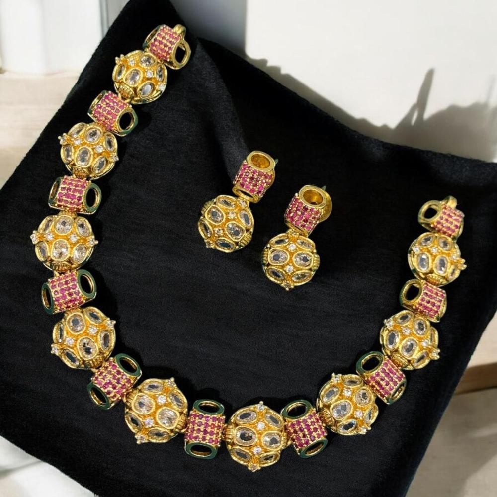 Sona Covering Glamorous Glow Pota Stone Necklace Set