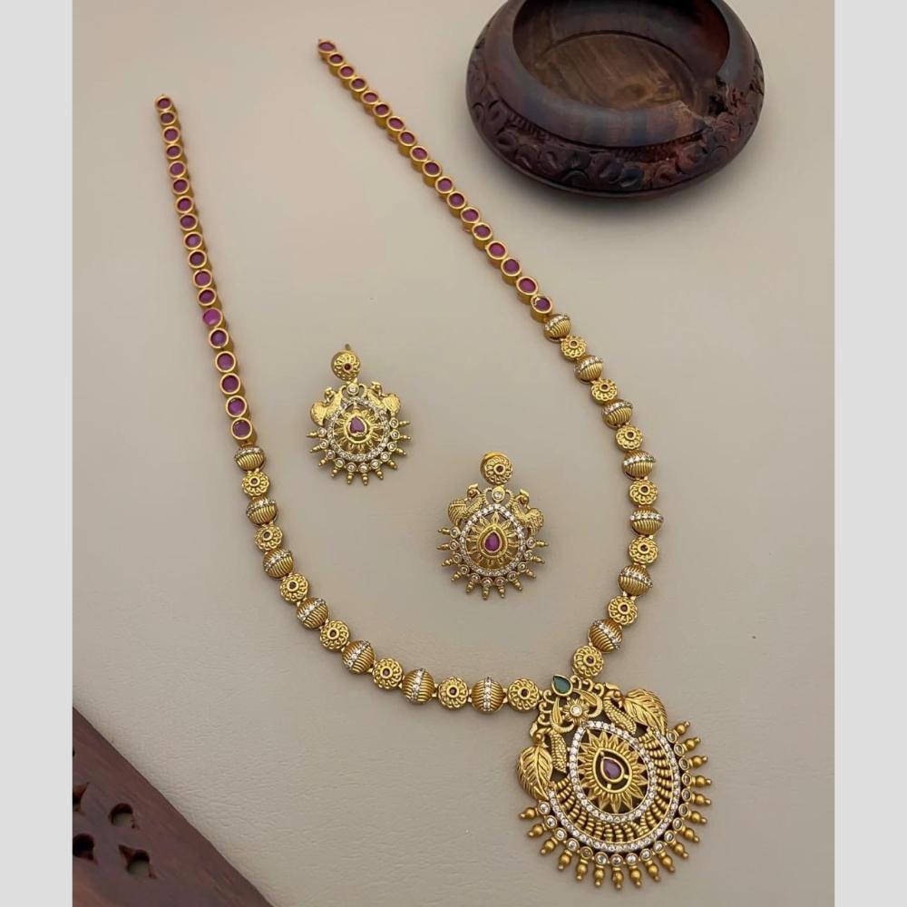 Sona Covering Delicate Pota Stone And Pearl Austrian Stone Necklace Set