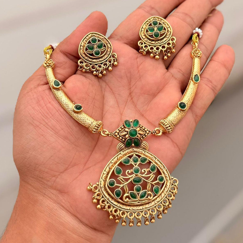 Tanish Art Jewellery Grand Pota Stone And Pearl Necklace Set