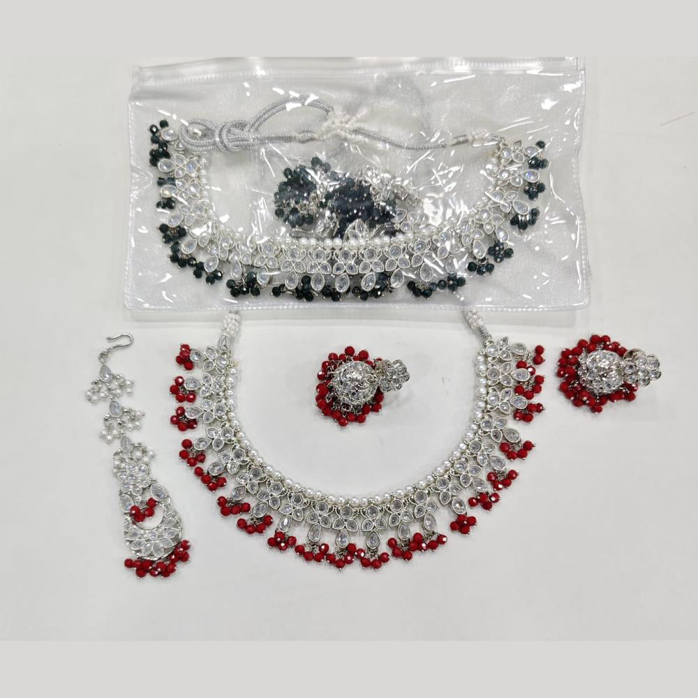 ZF Collection Glamorous Crystal Stone And Pearl Necklace Set