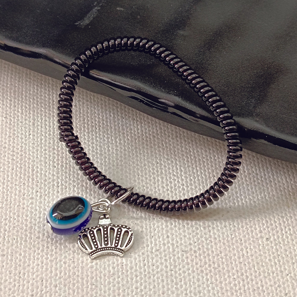Urthn Stretchable Wire Evil Eye With Charm Bracelet (Pack Of 6)