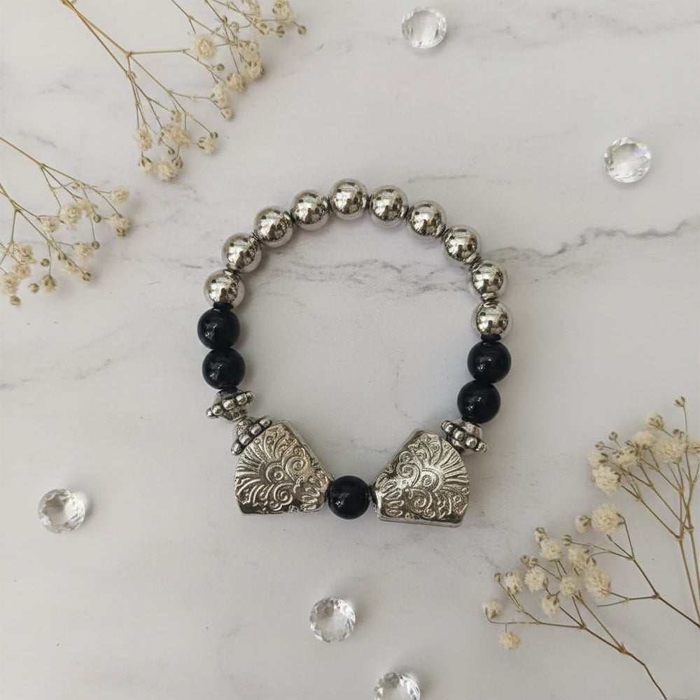 Urthn Unisex Black & Silver Beads Stretchable Bracelets(Pack of 6)