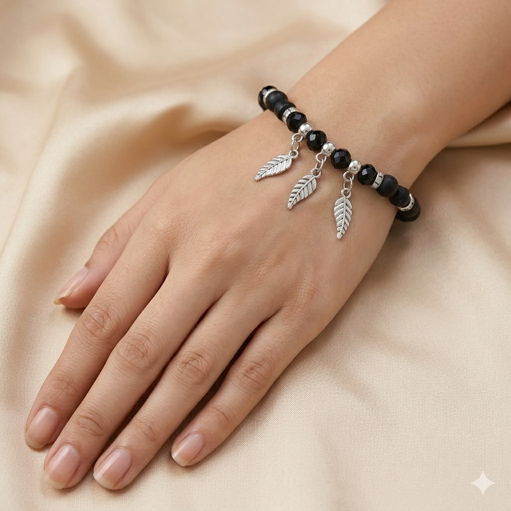 Urthn Nature Inspired Leaf Charm Beads Bracelet (Pack of 6)