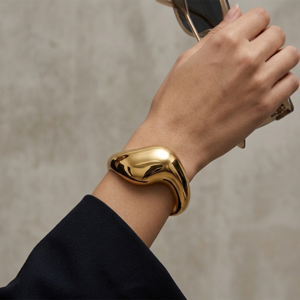 Urthn Exclusive Gold Finish Kada Bracelet for women(Pack of 6)