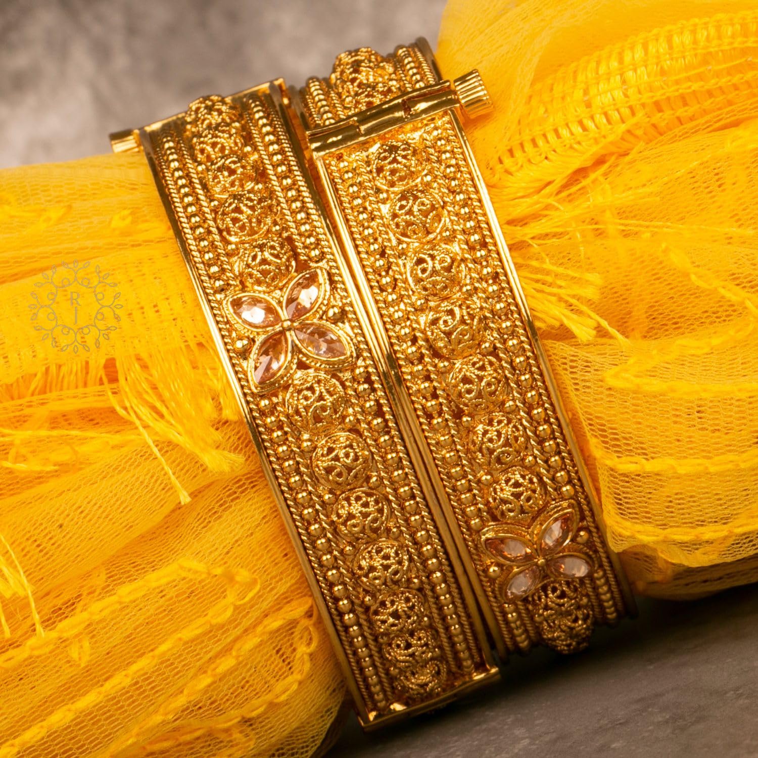 Raddhi Jewels Designer Premium Quality Rajwadi Gold Plated Brass Openable Kada Bangles Set