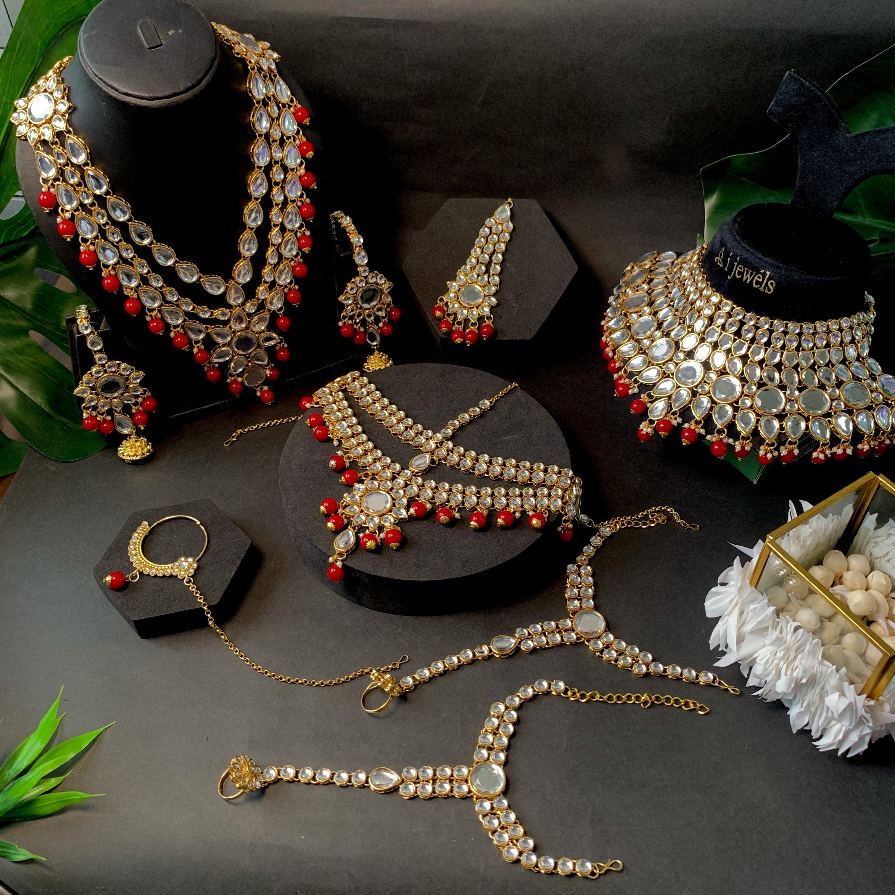 Etnico Wedding Collection Traditional Ethnic Gold Plated Pearl & Kundan Stone Work Bridal Jewellery Set For Women