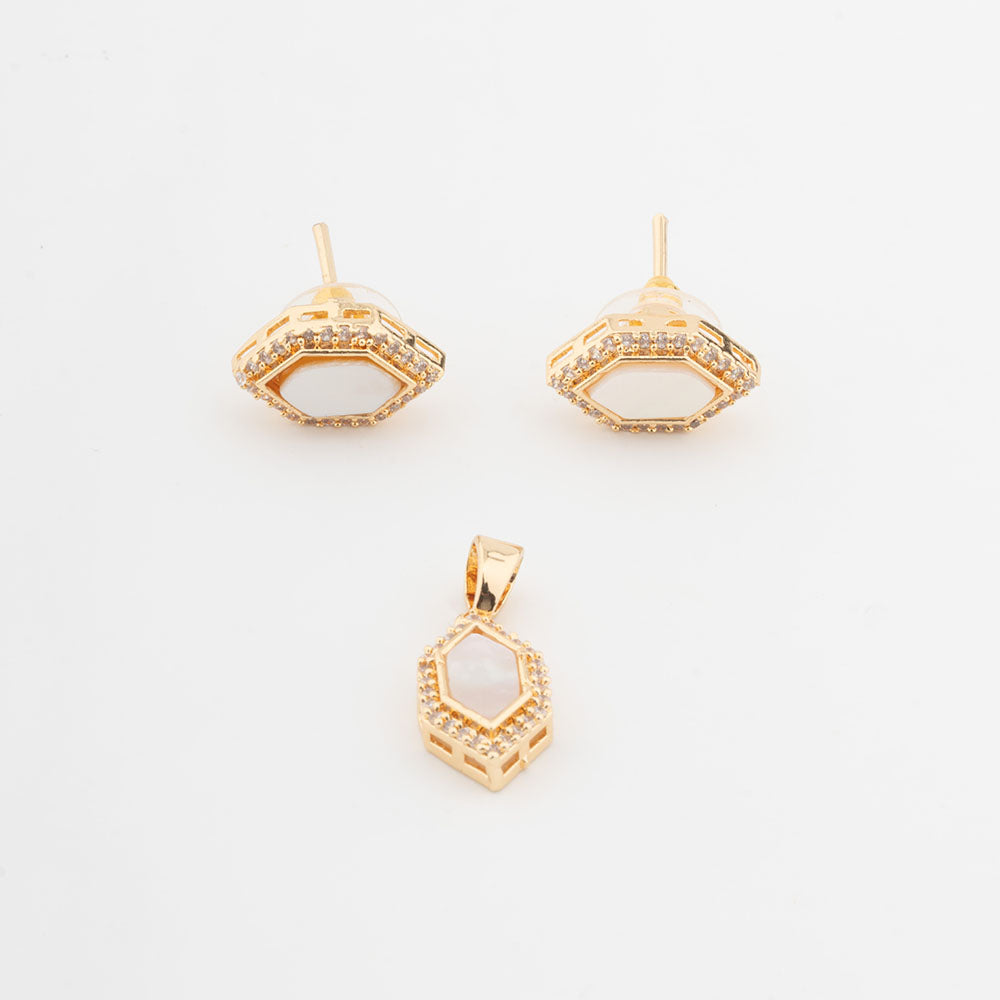 ChicCharm Jewellery Brass Gold Plated Austrian Stone Pendant Set