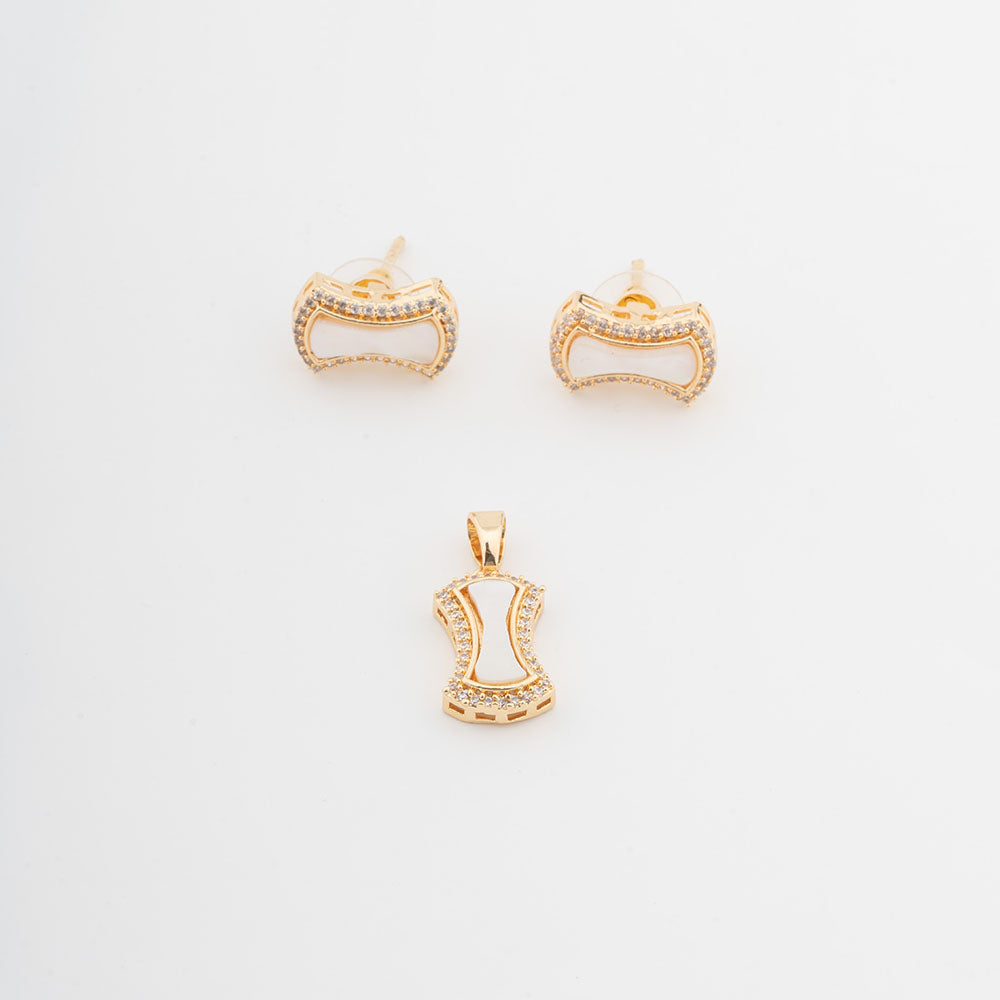 ChicCharm Jewellery Brass Gold Plated Austrian Stone Pendant Set