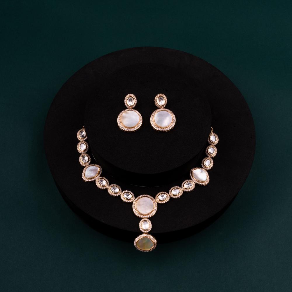 ChicCharm Jewellery Brass And Copper Gold Plated Polki Kundan Necklace Set