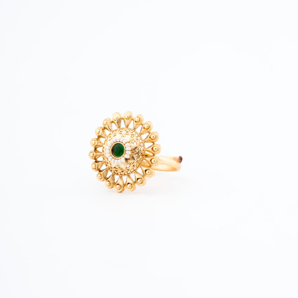 ChicCharm Jewellery Brass Gold Plated Synthetic Stone And Pearls Rings