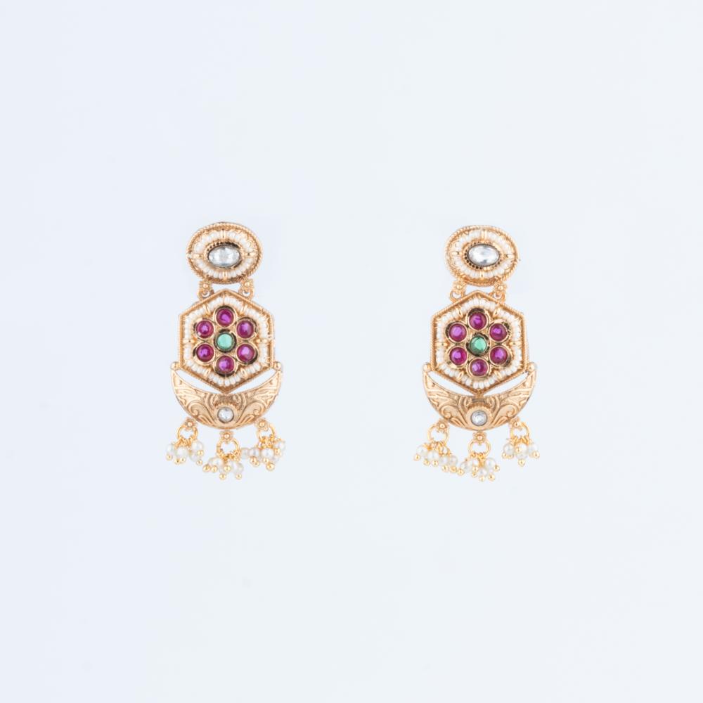 ChicCharm Jewellery Brass And Copper Gold Plated Rajwadi Necklace Set