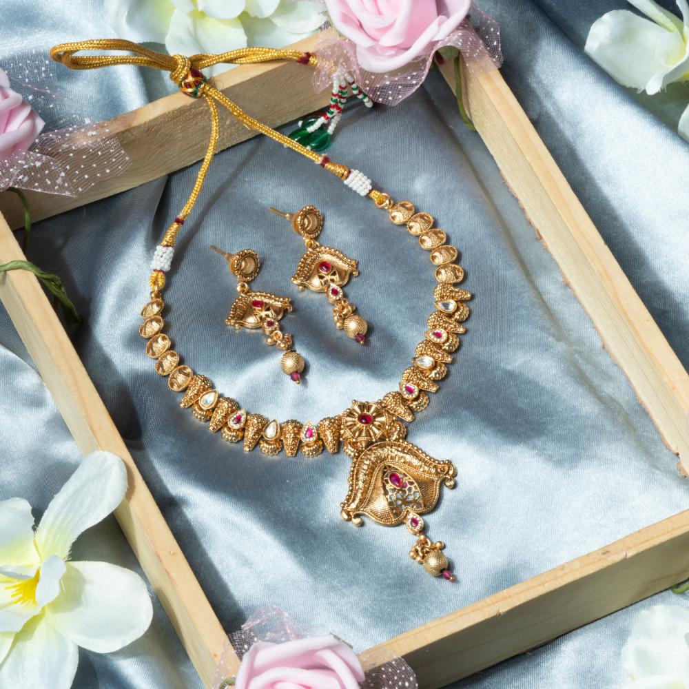 ChicCharm Jewellery Brass And Copper Gold Plated Rajwadi Necklace