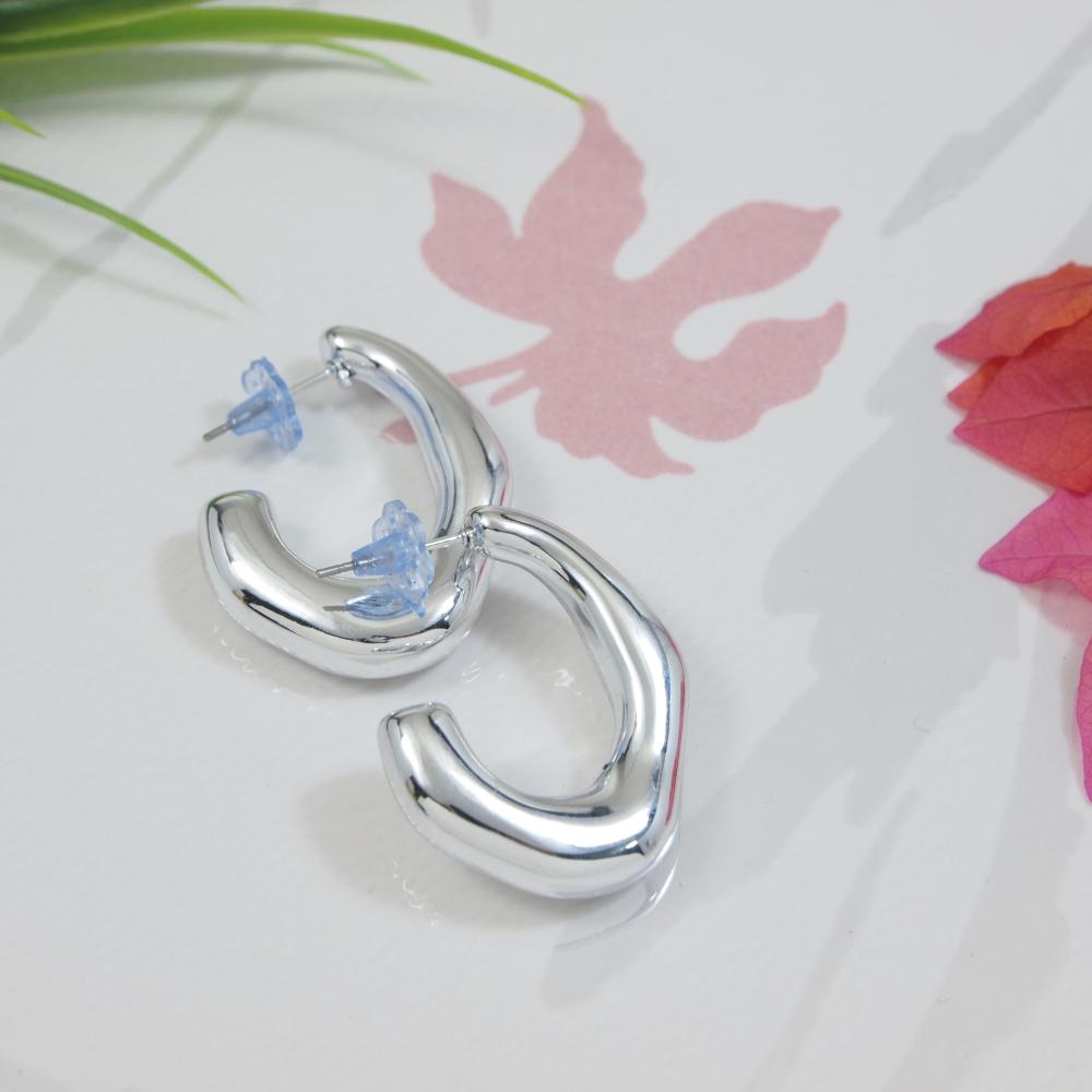 Etnico Silver Plated Trendy Chunki Earrings For Women (E3304S)