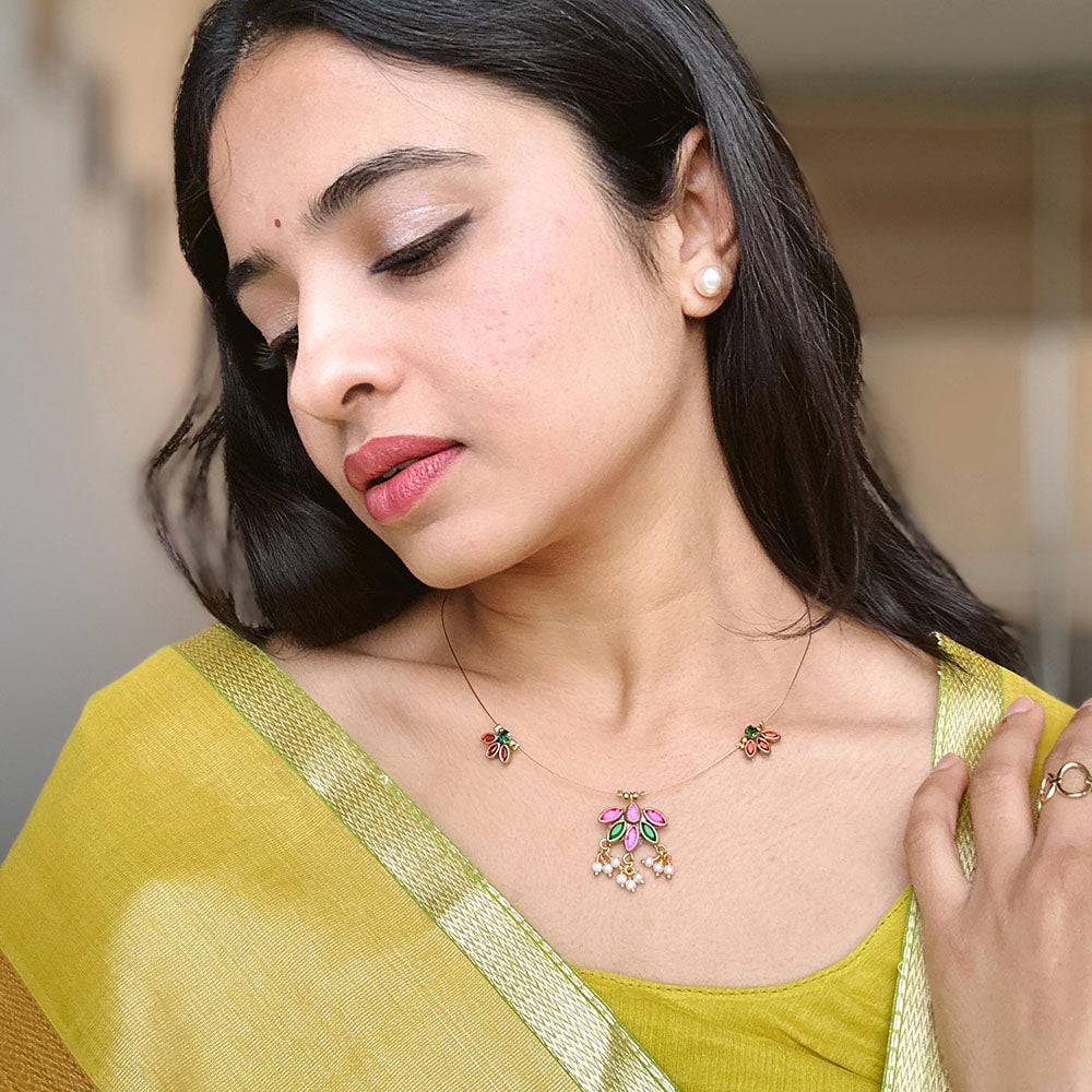 Locketto Grape Design Pota Stone And Pearl Invisible Necklace