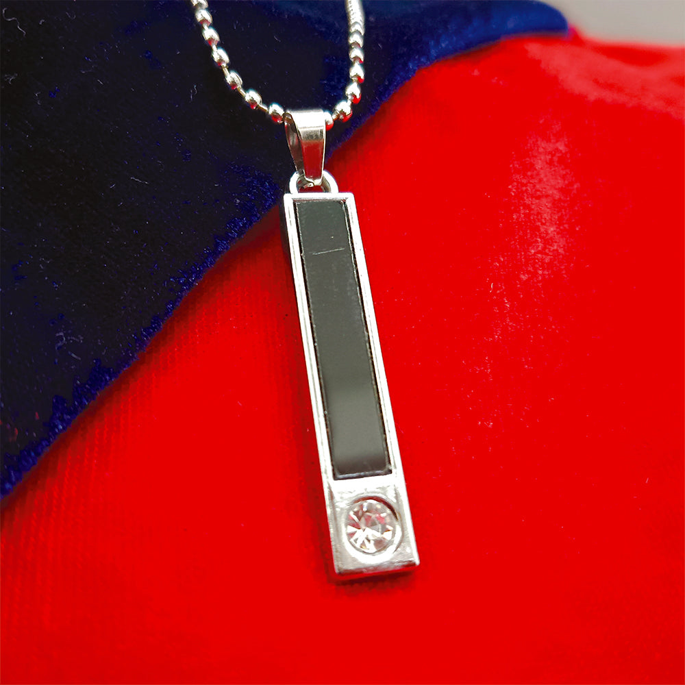 Etnico Silver?Tone Rectangular Bar Pendant Necklace with Black Center Detailing (MJN004S)