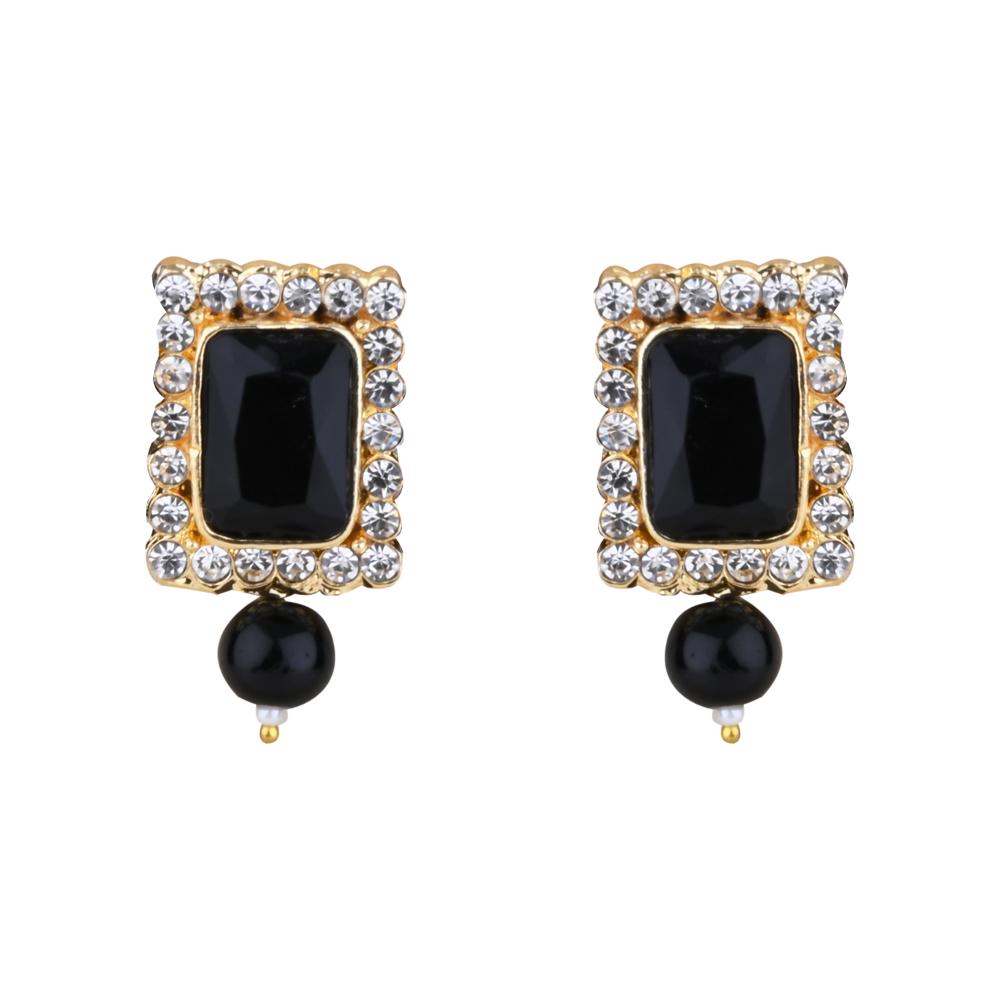 Etnico Gold Plated Pearl Choker Necklace & Earrings Set For Women (ML237BB)