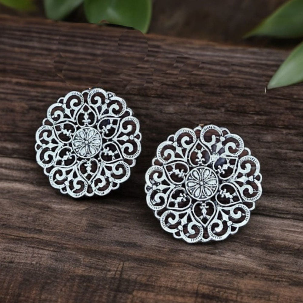 Bevy Pearls Vintage Style Oxidised Stud Earrings