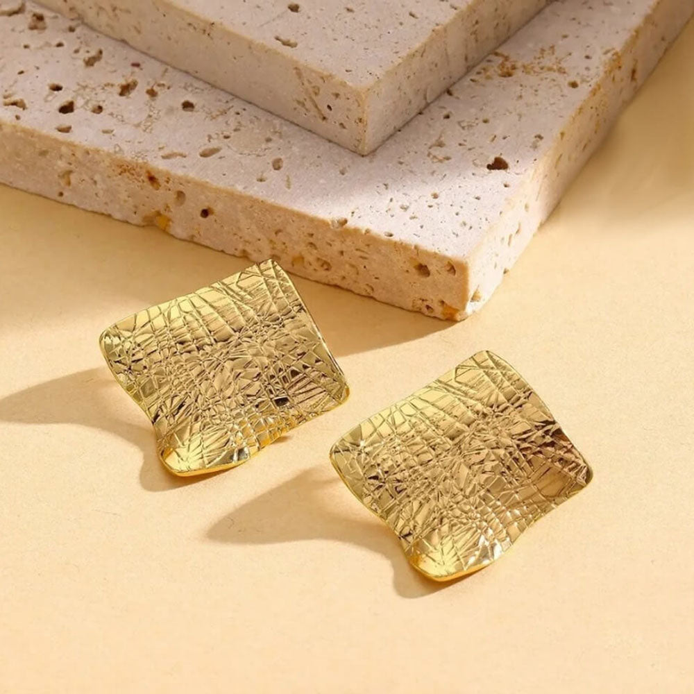 Bevy Pearls Modern Wave Design Studs Earrings