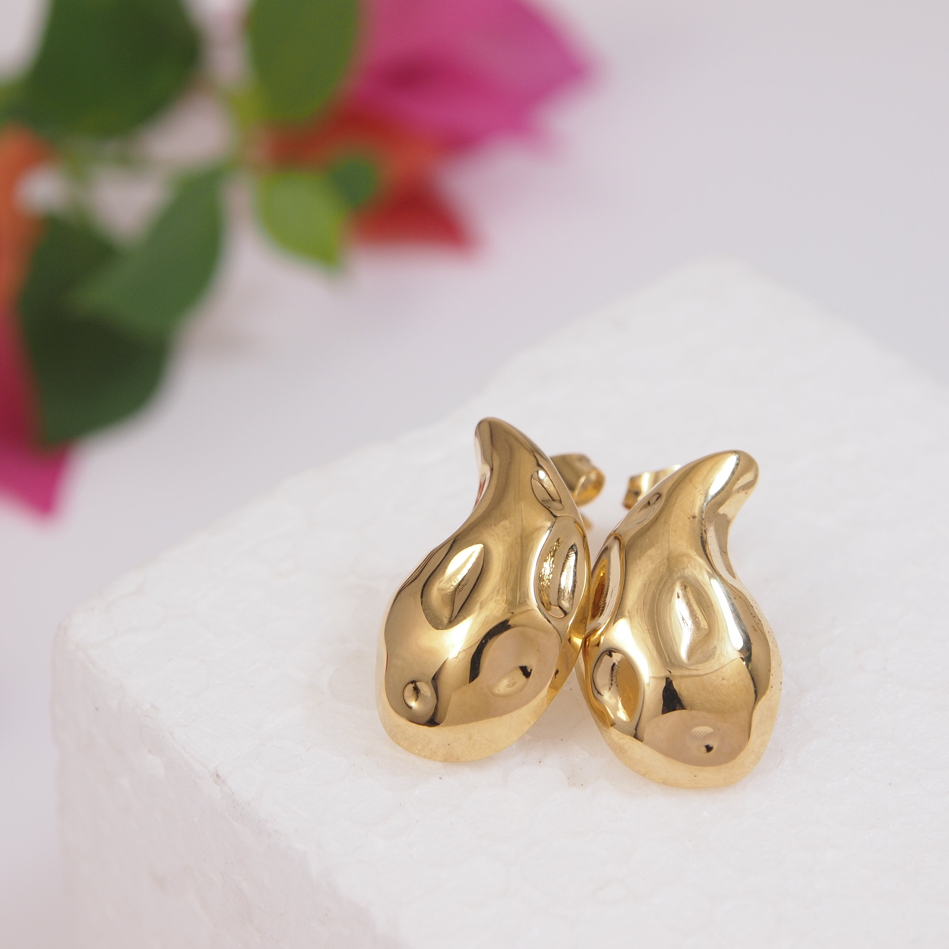 Tarohi Jewels Stainless Steel Tear Drop Earring