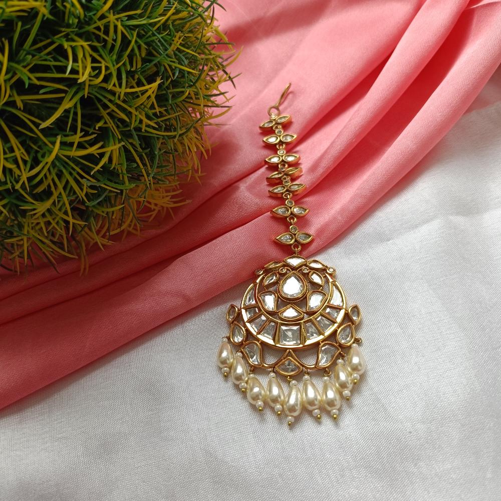 Arham Gold Plated Polki Kundan And Pearl Beads Maangtikka