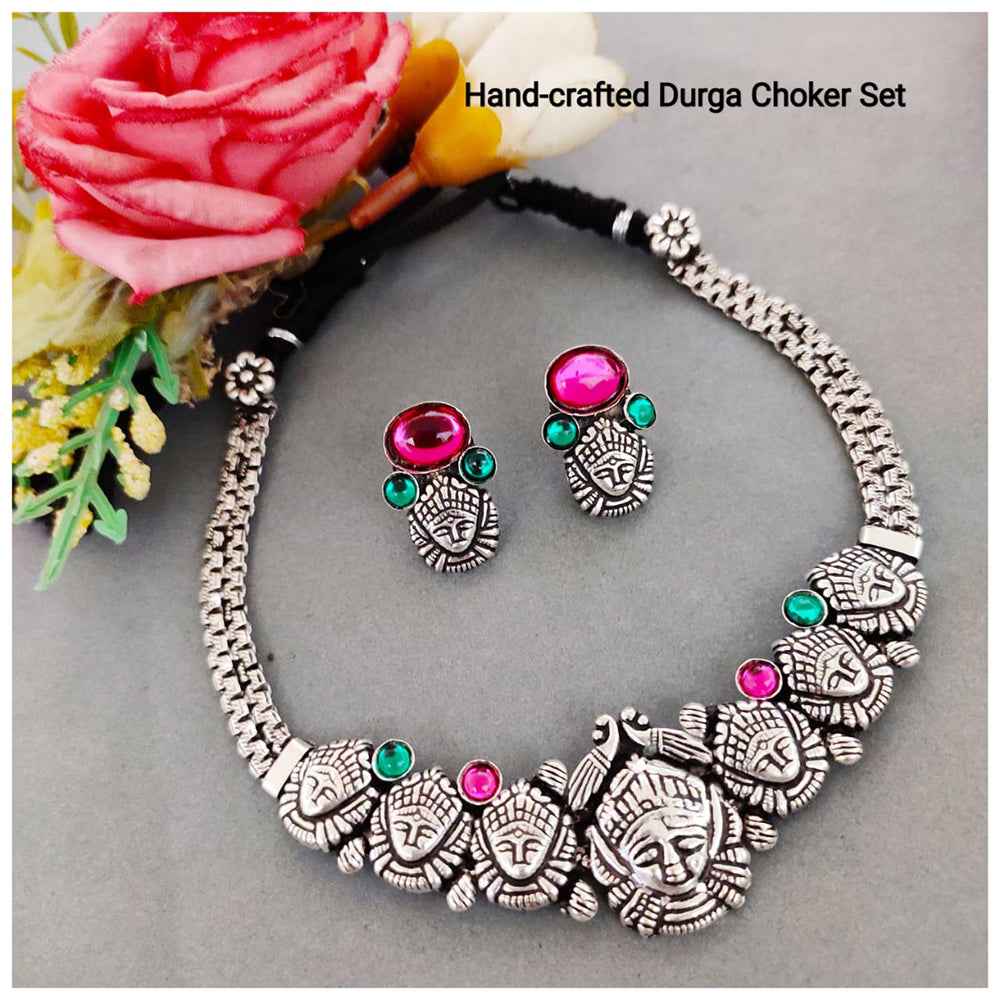 Vaamika Silver Plated Pota Stone Choker Necklace Set