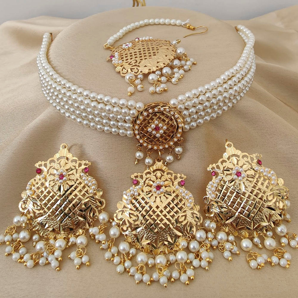 Vaamika Gold Plated Pearl Choker Necklace Set - 10601385