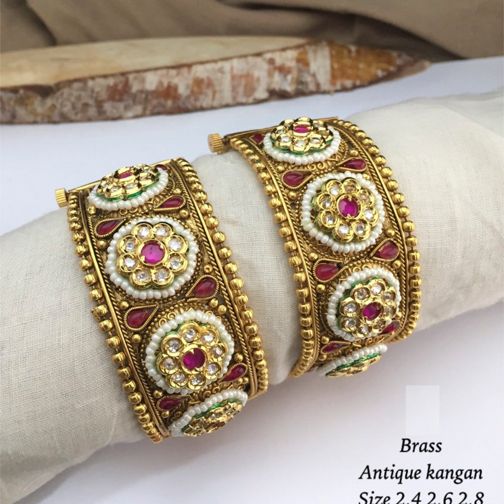 Kangan on sale gold bangles