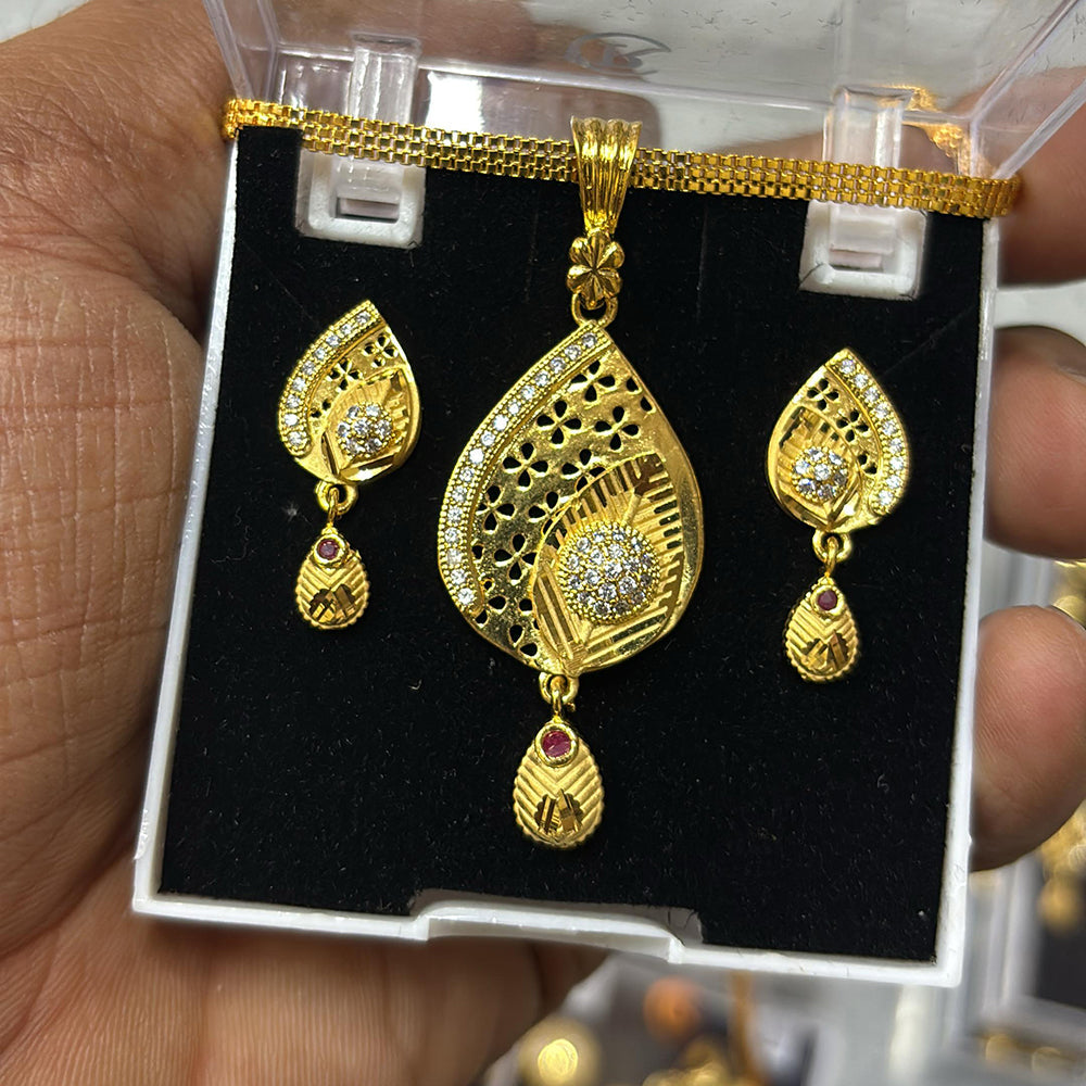Pari Art Jewellery Forming Gold Pendant Set – JewelEMarket