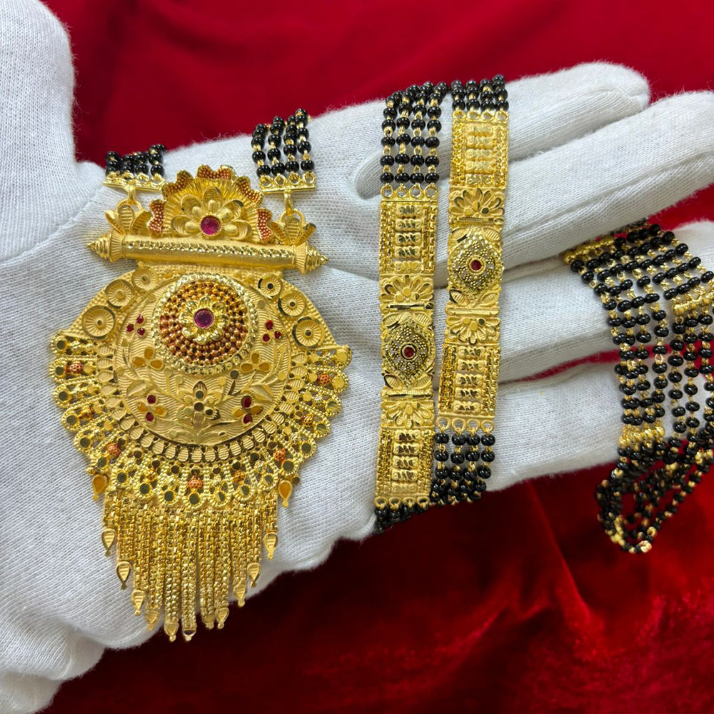 Pari Art Jewellery Forming Gold Mangalsutra